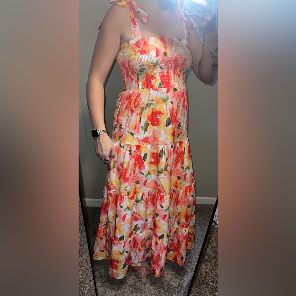 STUNNING Floral Dress